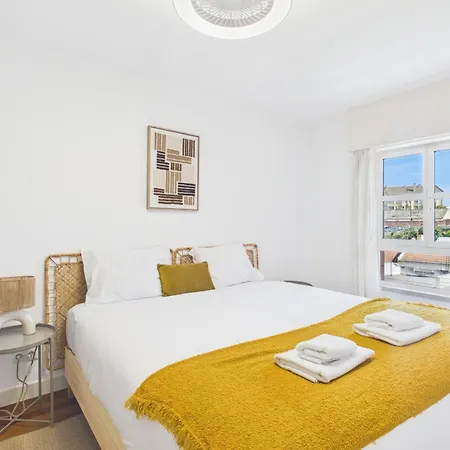Apartament Renovated 1br Elevator, Balcony & Parking - Alfama | By Airnest